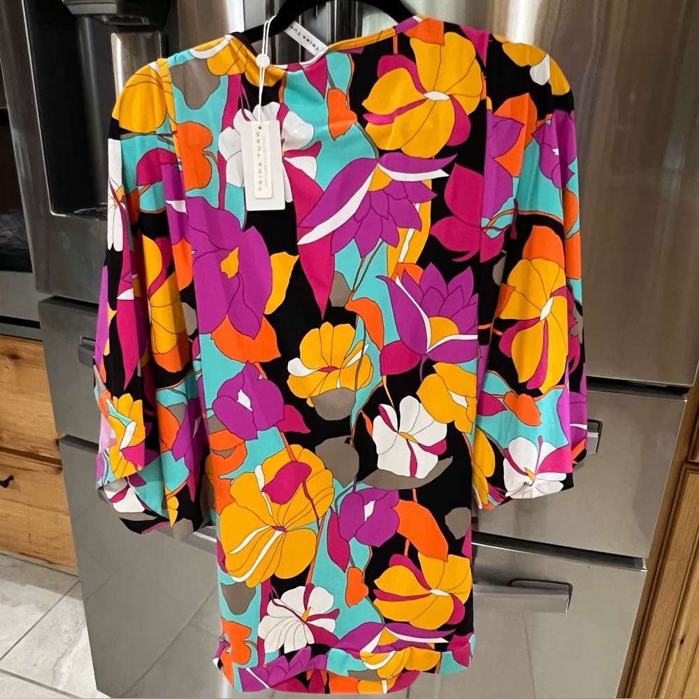 Trina Turk Gemini Tunic Swim Cover Up Size Small NWT - Picture 6 of 13